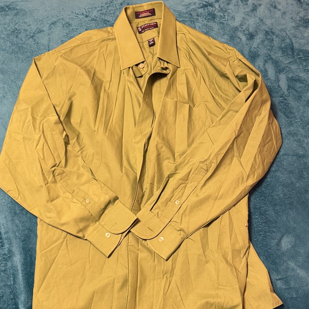Stafford Men's Dress Shirt in Green